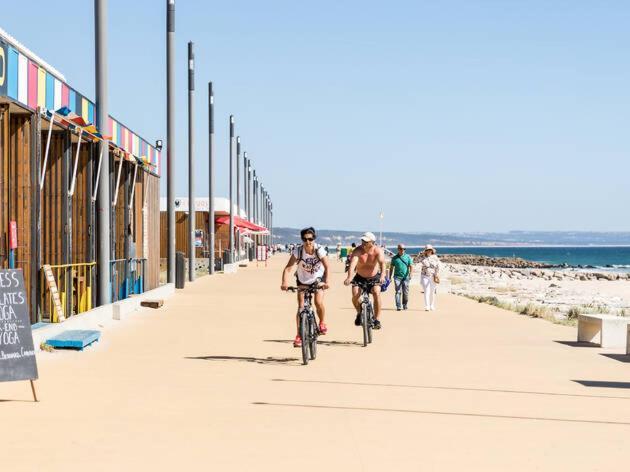 Front Beach Costa Caparica Lisbon Коста да Капарика Екстериор снимка